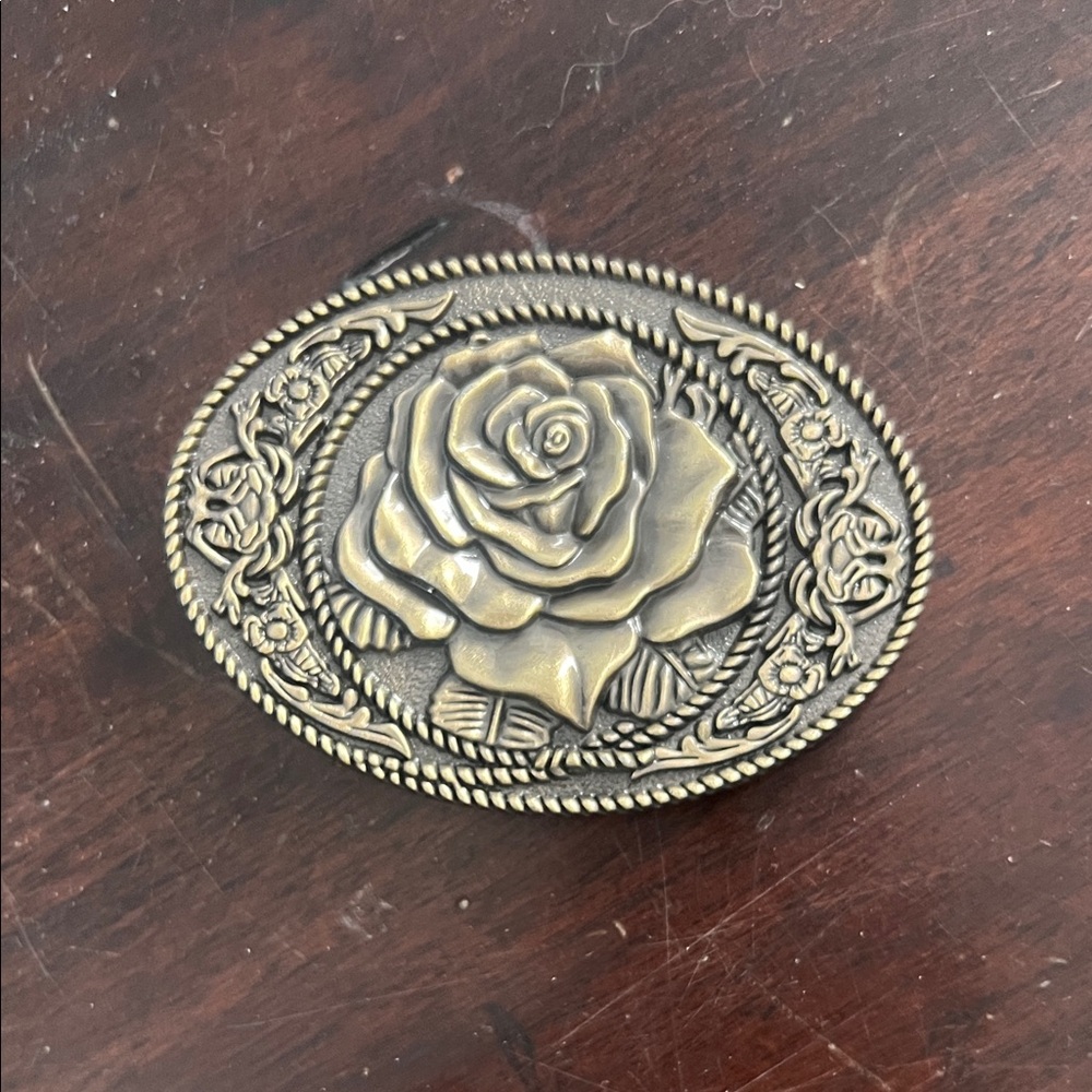 Metal rose belt buckle rocker western